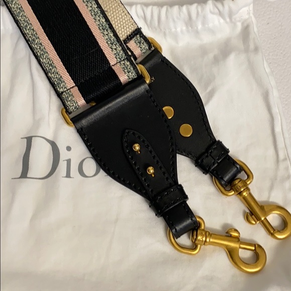 SOLD Christian Dior Cross body strap Rose - Picture 3 of 3